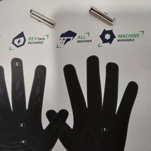 Men's Extreme Grip Gloves - White - Picture 7 of 10